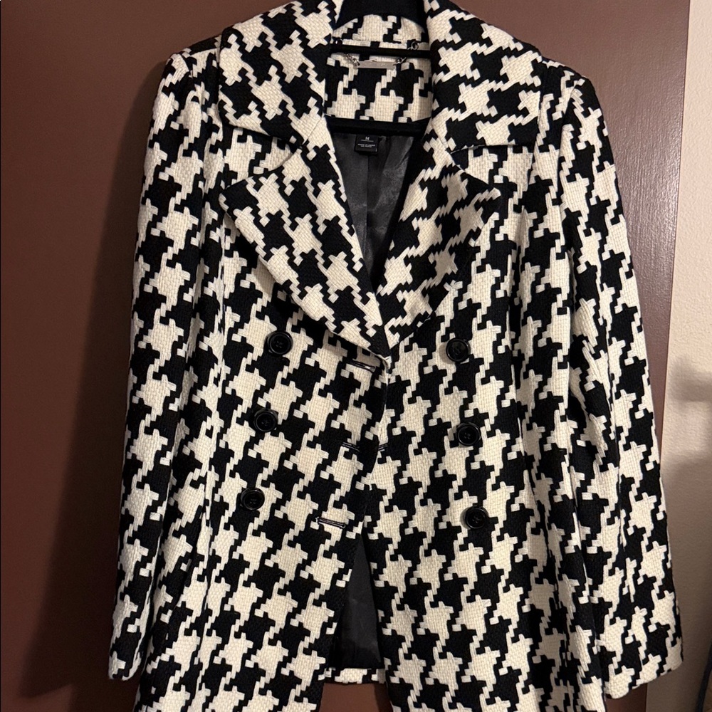 White House Black Market Black & White Houndstooth Double-Breasted Pea Coat